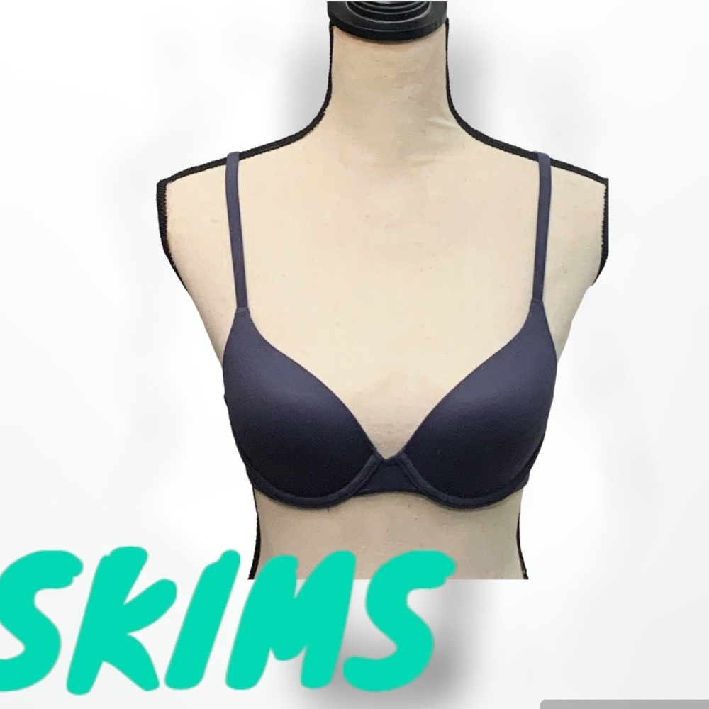 SKIMS T-Shirt bra Deep royal